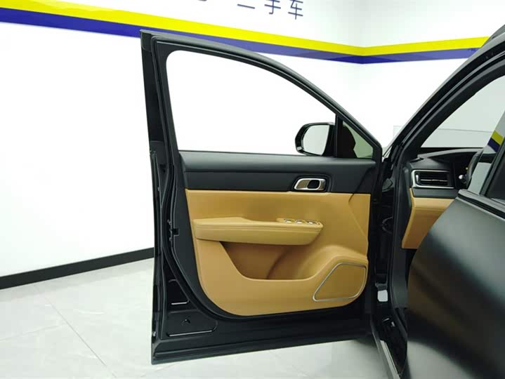 Фото 7 - LiXiang One