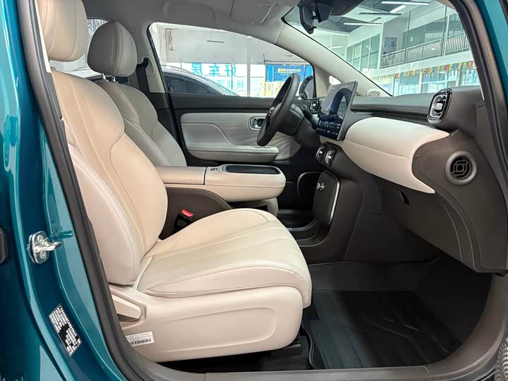 Фото 9 - GAC Aion UT