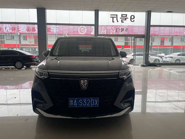 Фото 2 - Roewe iMax 8