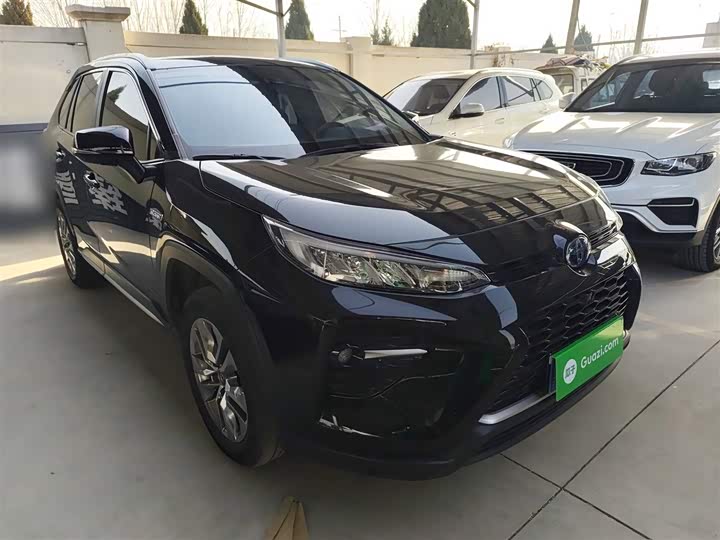 Фото 4 - Toyota Wildlander