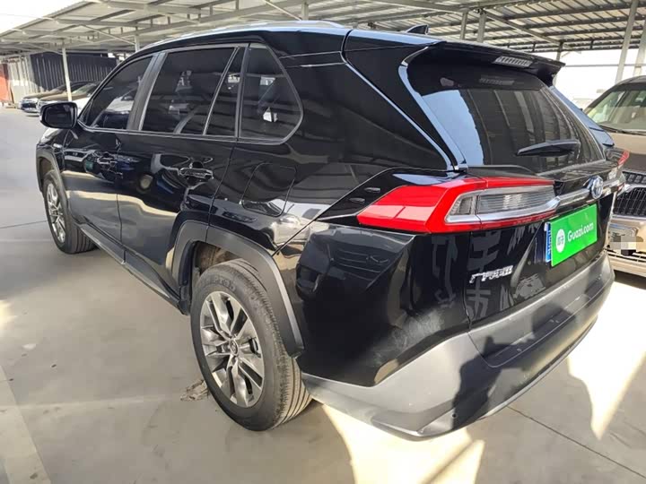 Фото 5 - Toyota Wildlander