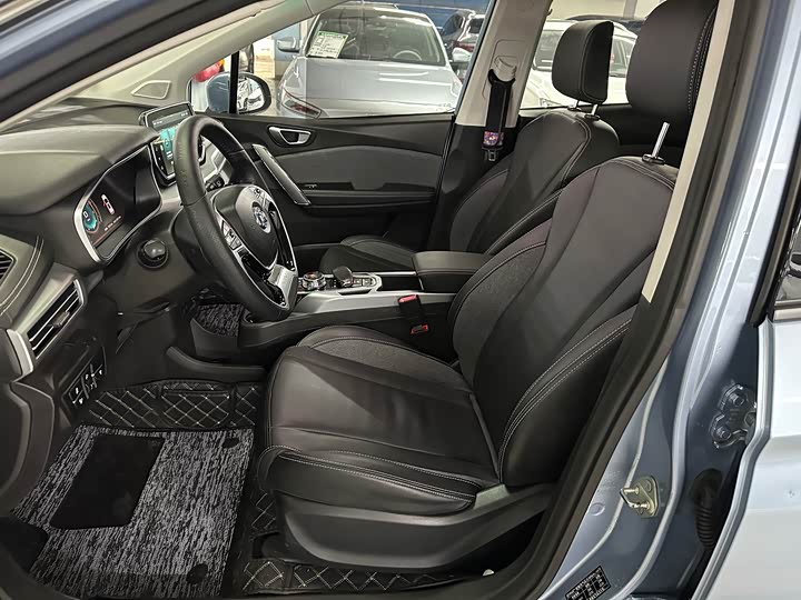 Фото 7 - Beijing EX3