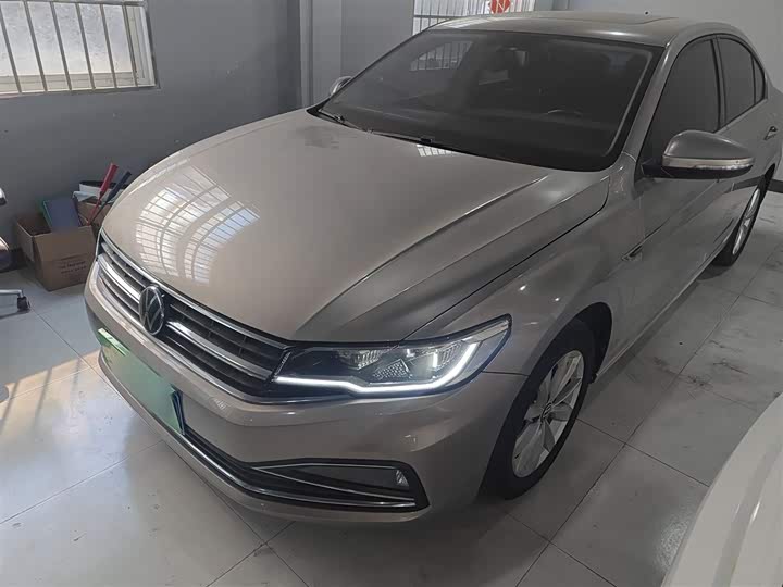 Фото 1 - Volkswagen Bora