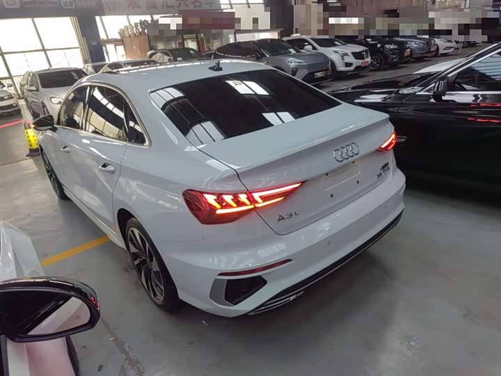 Фото 5 - Audi A3