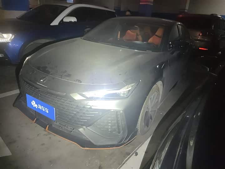 Фото 1 - Changan UNI-V