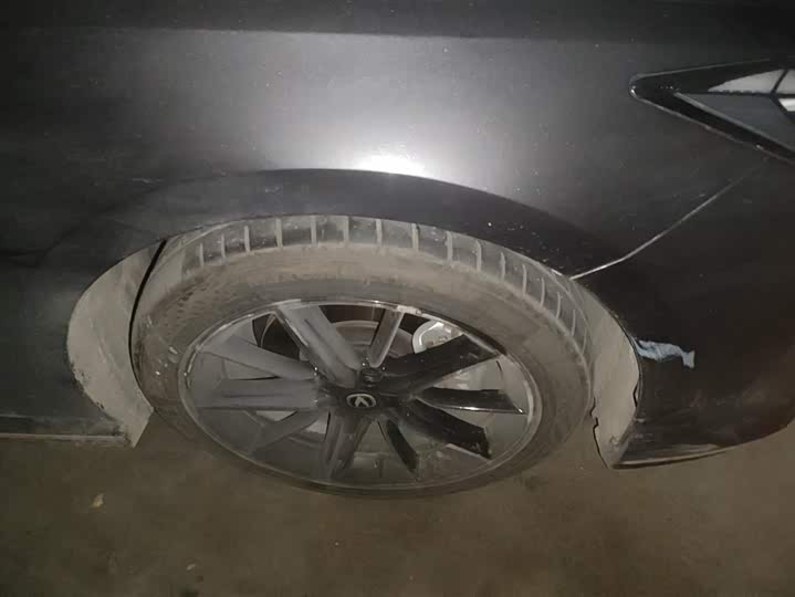 Фото 6 - Changan UNI-V