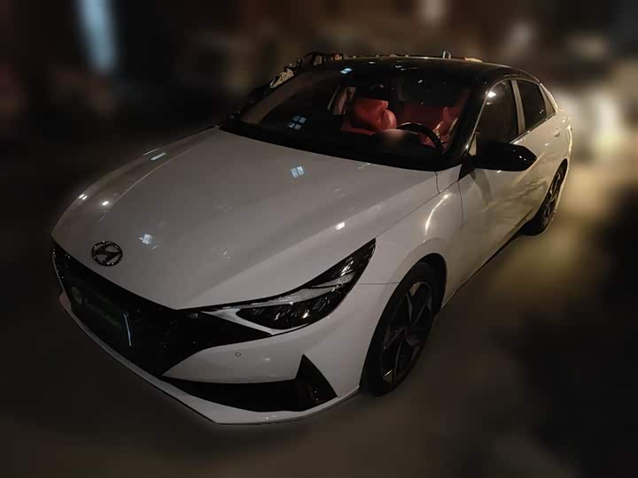 Фото 1 - Hyundai Elantra N line