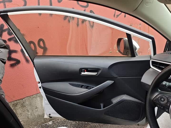 Фото 7 - Toyota Corolla