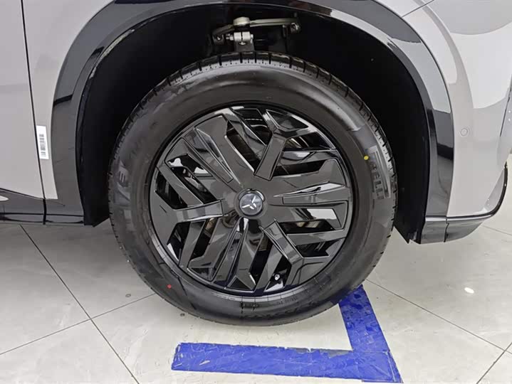 Фото 6 - Hongqi EHS7 (Tiangong 08)