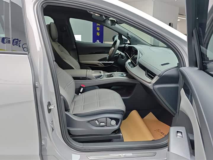 Фото 8 - Hongqi EHS7 (Tiangong 08)