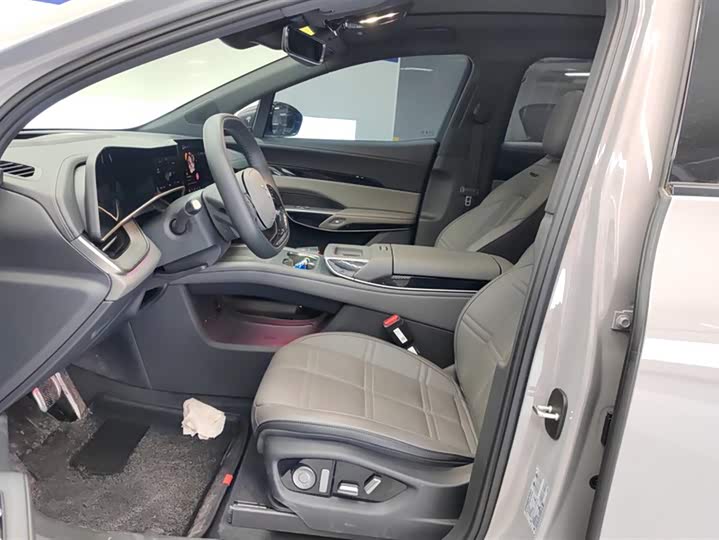 Фото 9 - Hongqi EHS7 (Tiangong 08)