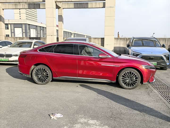 Фото 3 - BYD Han