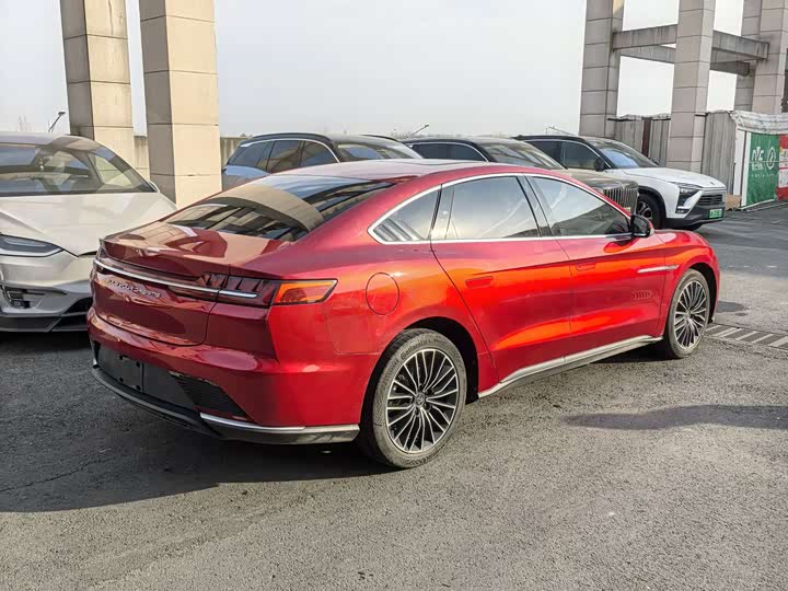 Фото 4 - BYD Han