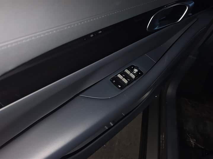 Фото 7 - Geely Galaxy E5