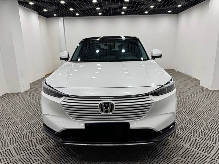 Фото 2 - Honda Vezel