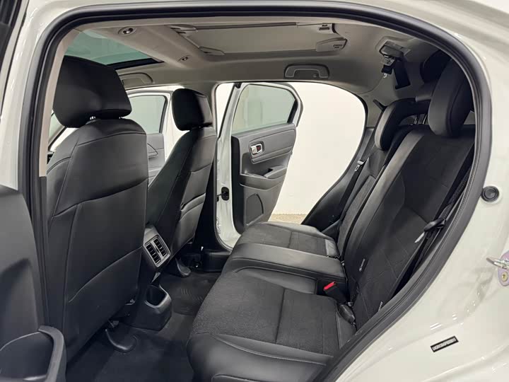 Фото 6 - Honda Vezel