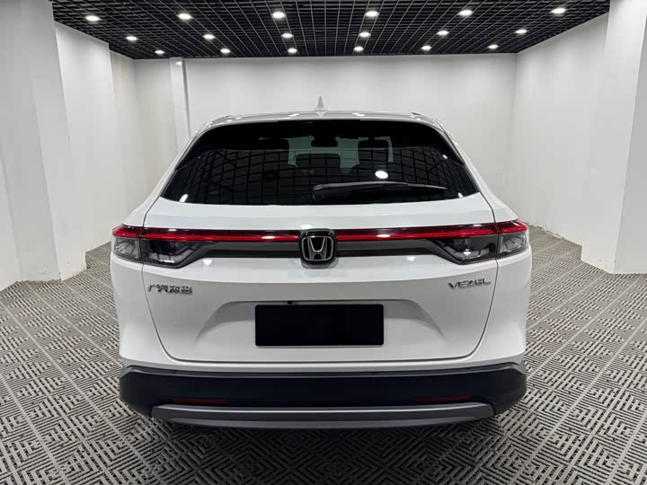 Фото 8 - Honda Vezel