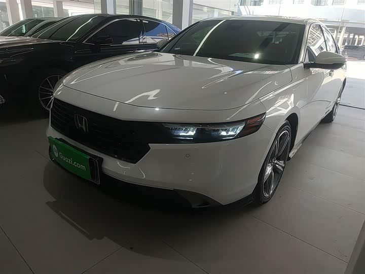 Фото 1 - Honda Accord