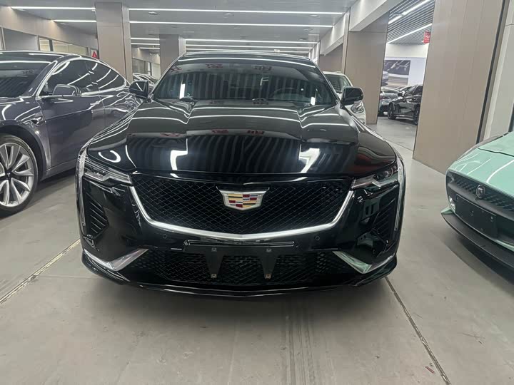 Фото 2 - Cadillac CT4