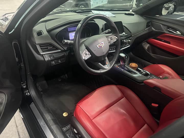 Фото 4 - Cadillac CT4