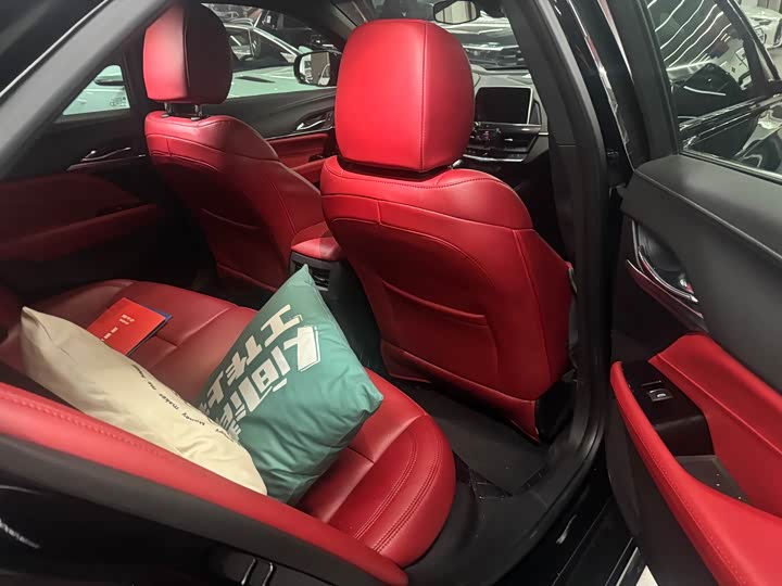 Фото 6 - Cadillac CT4