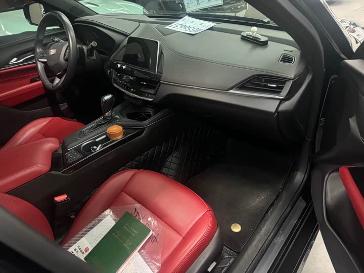 Фото 8 - Cadillac CT4