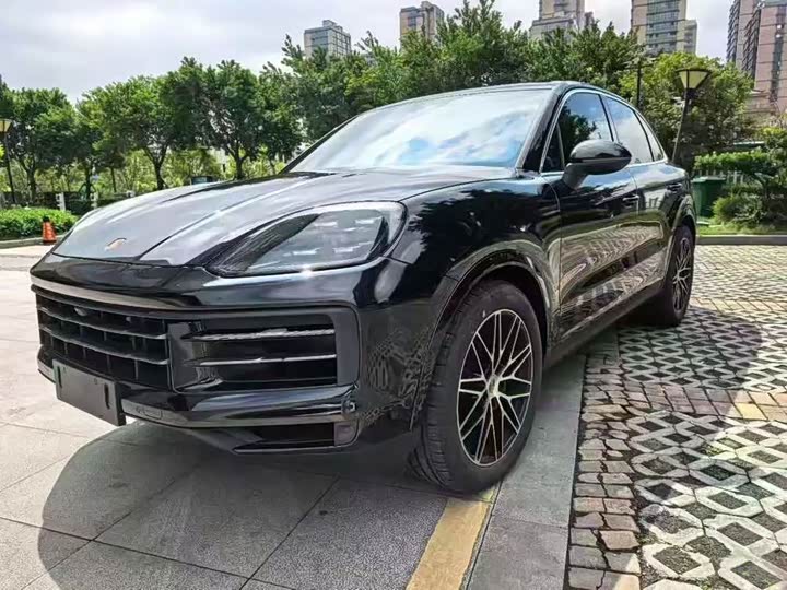 Фото 1 - Porsche Cayenne