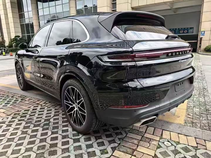 Фото 7 - Porsche Cayenne