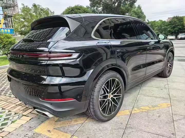 Фото 9 - Porsche Cayenne