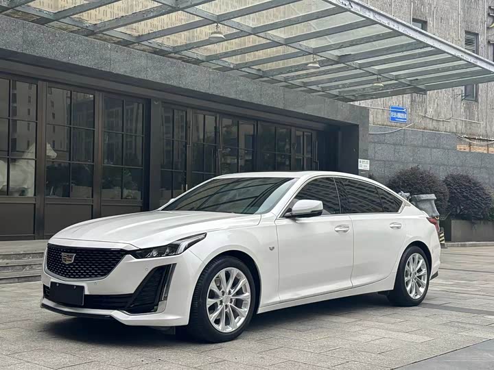 Фото 1 - Cadillac CT5