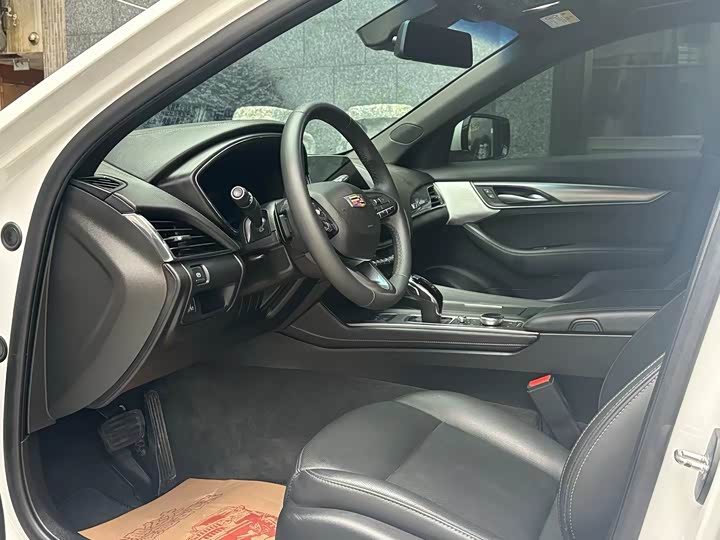 Фото 4 - Cadillac CT5