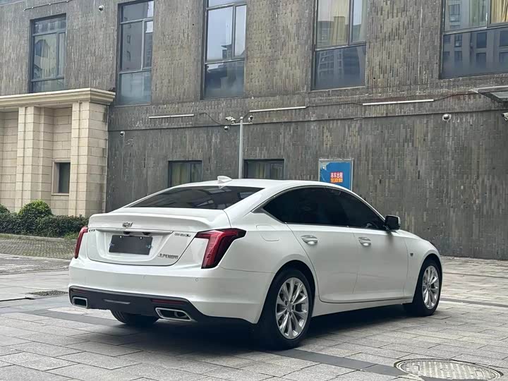 Фото 9 - Cadillac CT5