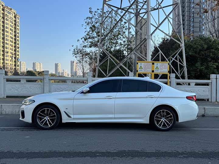 Фото 2 - BMW 5 Series