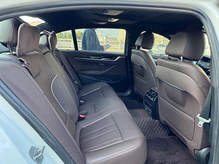 Фото 7 - BMW 5 Series