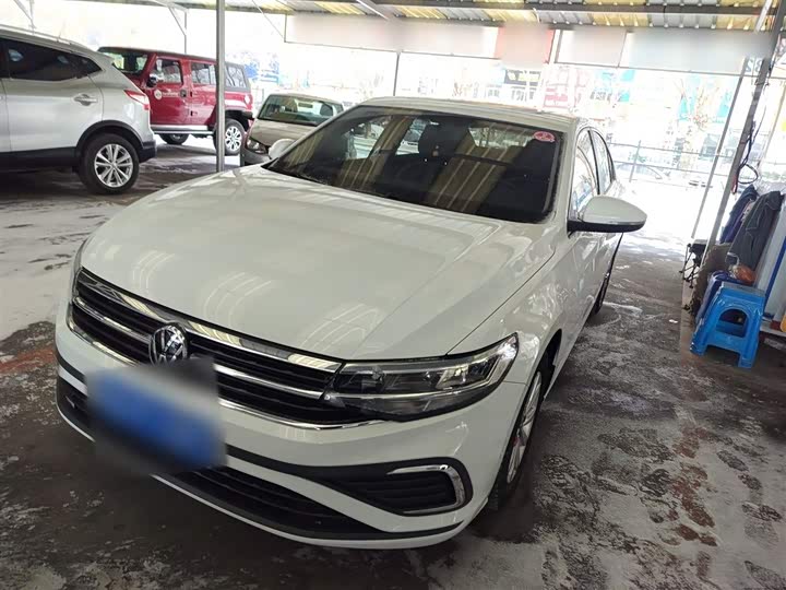 Фото 1 - Volkswagen Bora