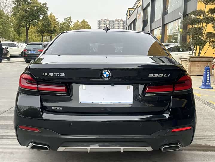 Фото 6 - BMW 5 Series