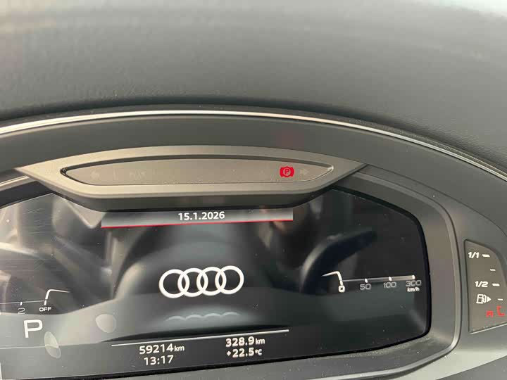 Фото 8 - Audi A7L