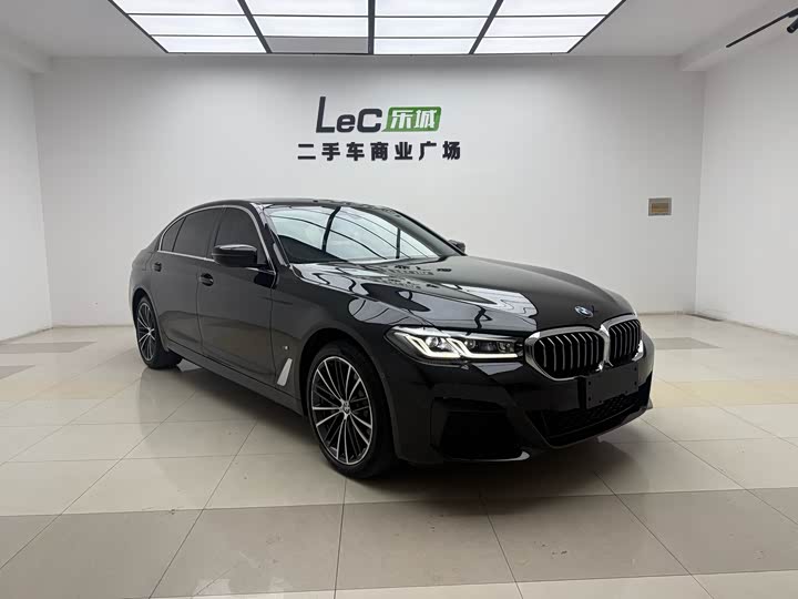 Фото 2 - BMW 5 Series