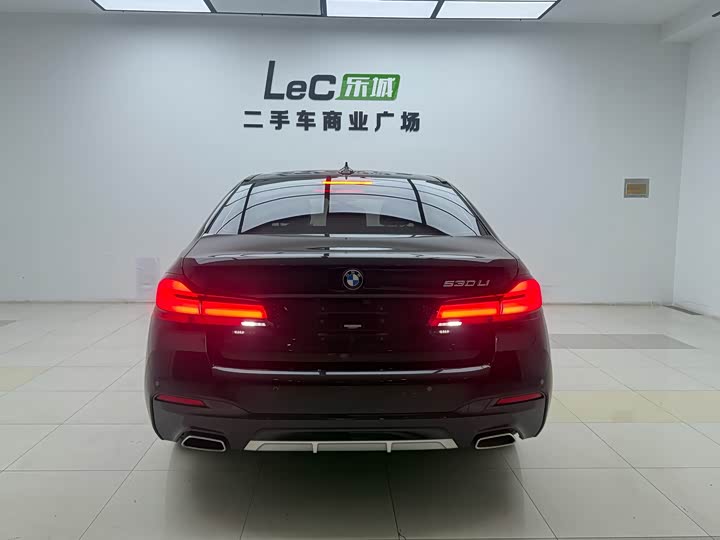 Фото 5 - BMW 5 Series