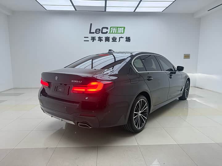 Фото 7 - BMW 5 Series