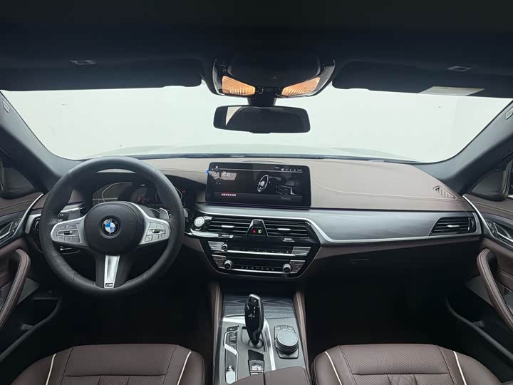 Фото 8 - BMW 5 Series