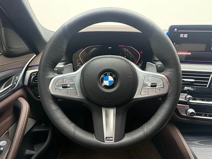 Фото 9 - BMW 5 Series