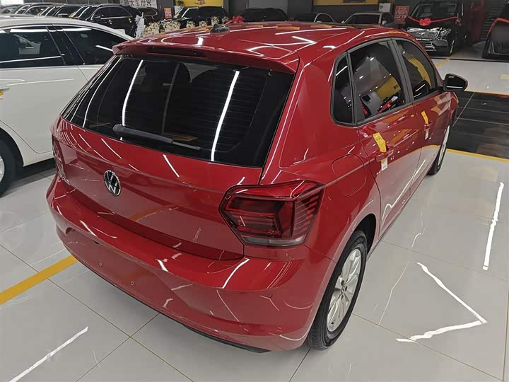 Фото 7 - Volkswagen Polo