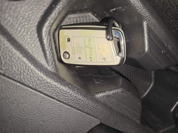 Фото 9 - Volkswagen Polo