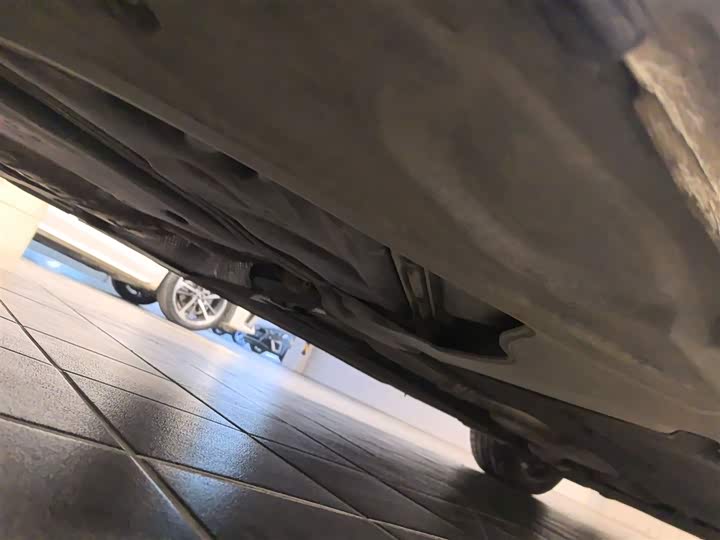 Фото 4 - Audi A4L