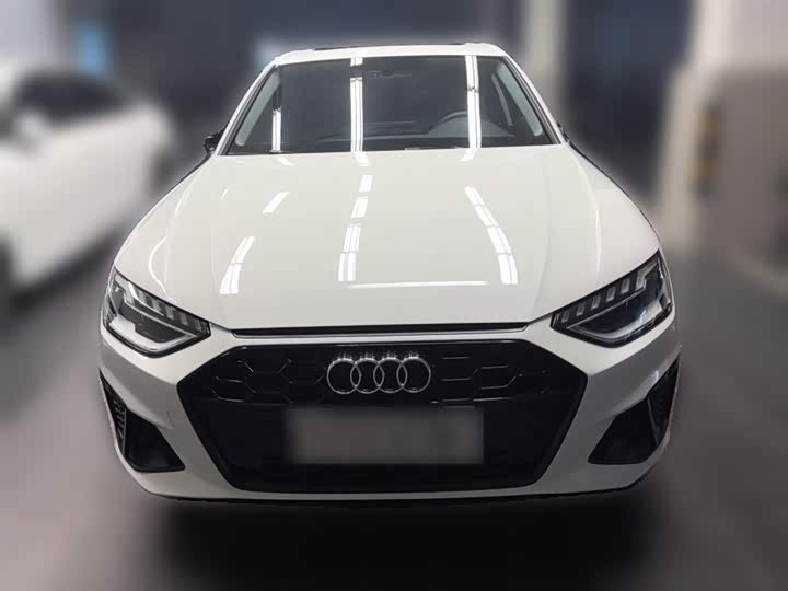 Фото 5 - Audi A4L