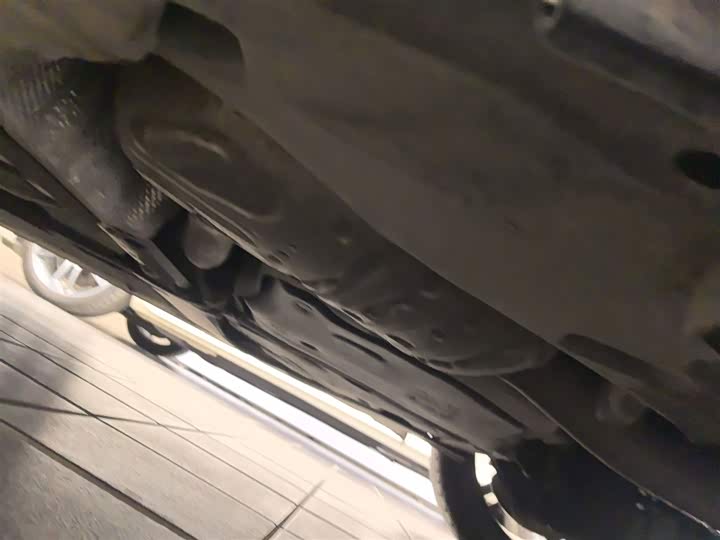 Фото 6 - Audi A4L