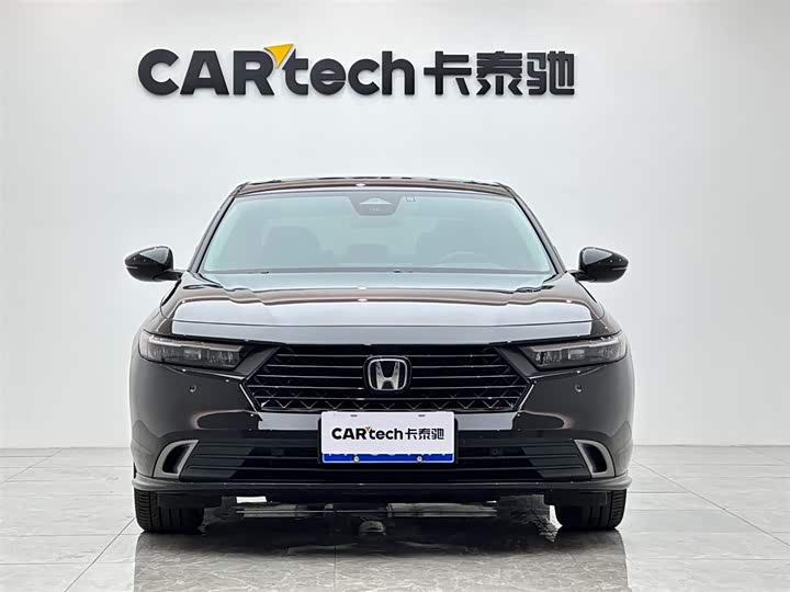 Фото 7 - Honda Accord