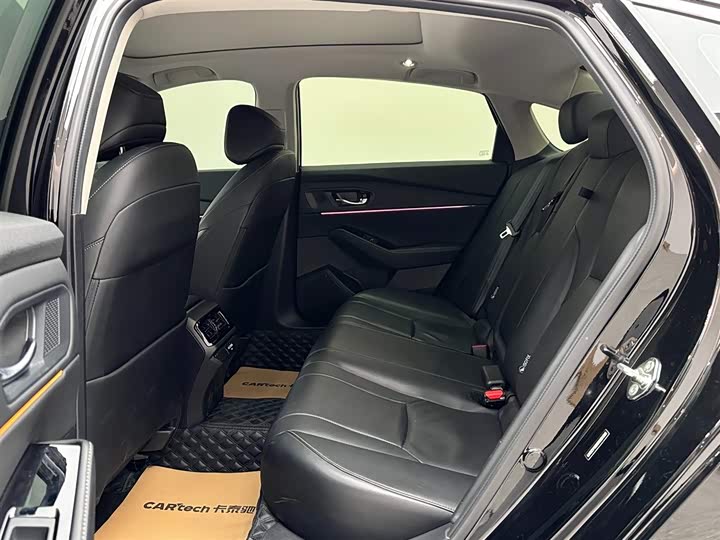 Фото 9 - Honda Accord