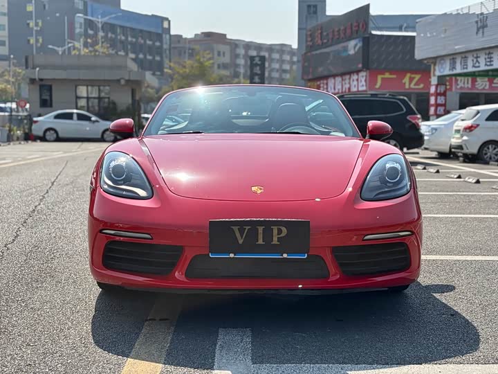 Фото 1 - Porsche 718